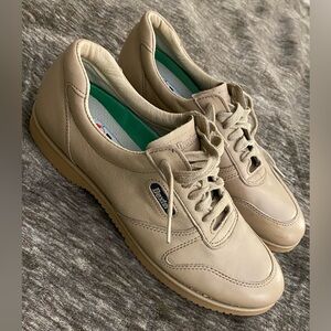 Dexter Women's Leather Walking Shoes  Size 8.5